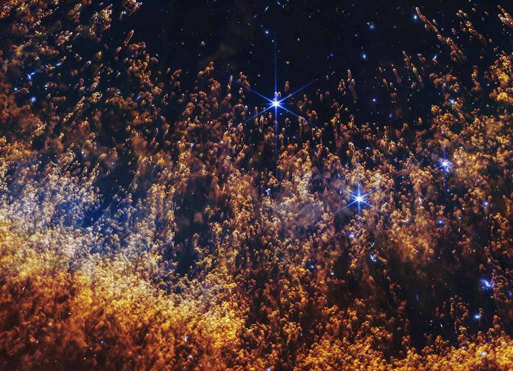 🚀 Mysterious Dark Object in Space?