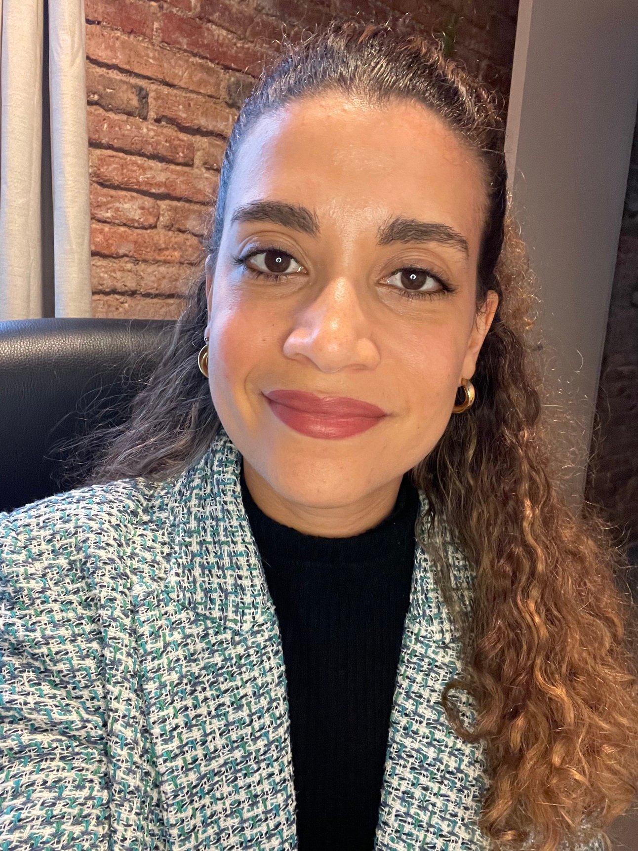 Who Would have Thought, Cold Calling is back in Fashion?!