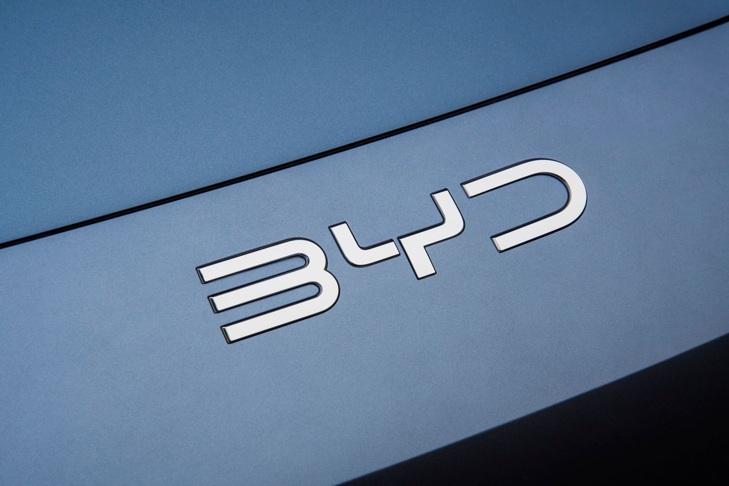 BYD Debuts ATTO 3 EVO in the UK, Bringing 800V Architecture to the C-Segment