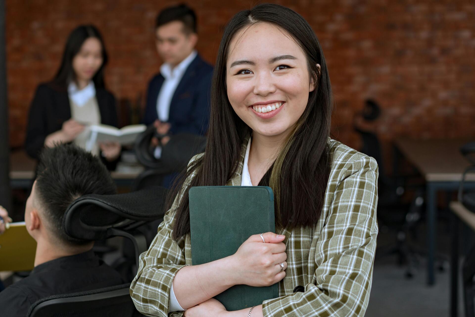 SIGNAL: Founder's Associate