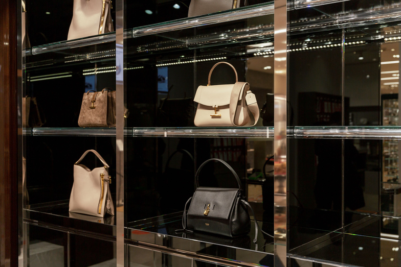 وش الدول الأقوى شرائيا للأزياء لعام 2024؟