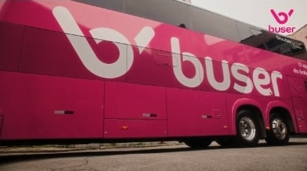 Buser lança nova fase da campanha “Não viaja, vai de Buser” focada no verão
