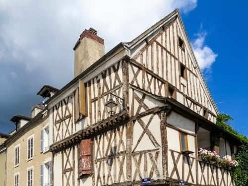 The 2024 Chablis Vintage, People Who Pretend to Understand Wine, Best Food & Wine Fests, and much more...