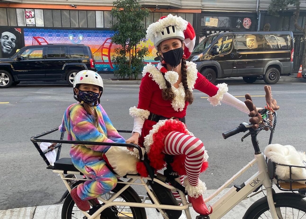 The Mother Daughter Duo Handing out Socks to the Unhoused