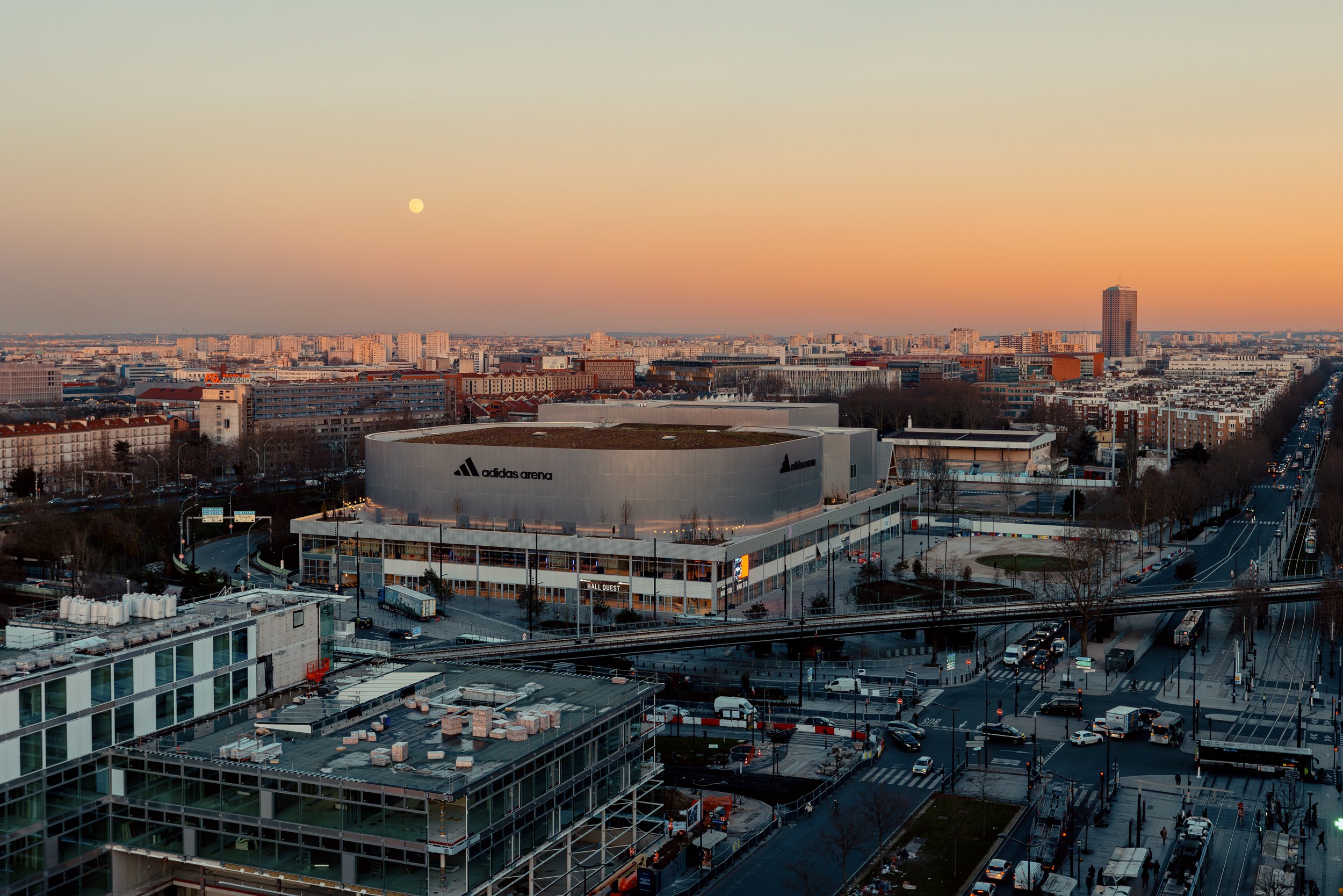 ☕ La FFVolley cible la génération Z, le nouveau maillot des Bleus, 7 offres d'emploi, etc.