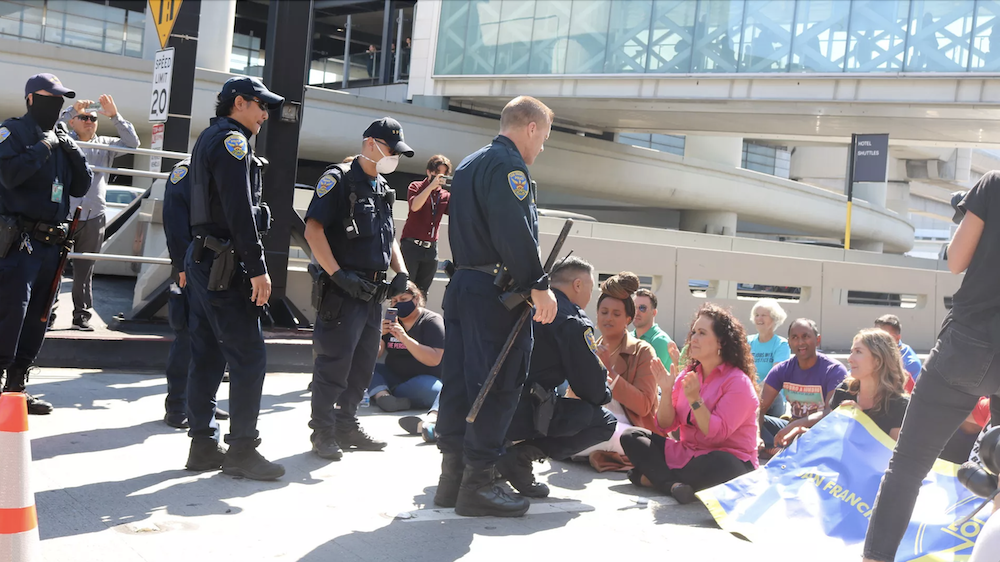 Fast Food Workers at SFO Just Went on Strike