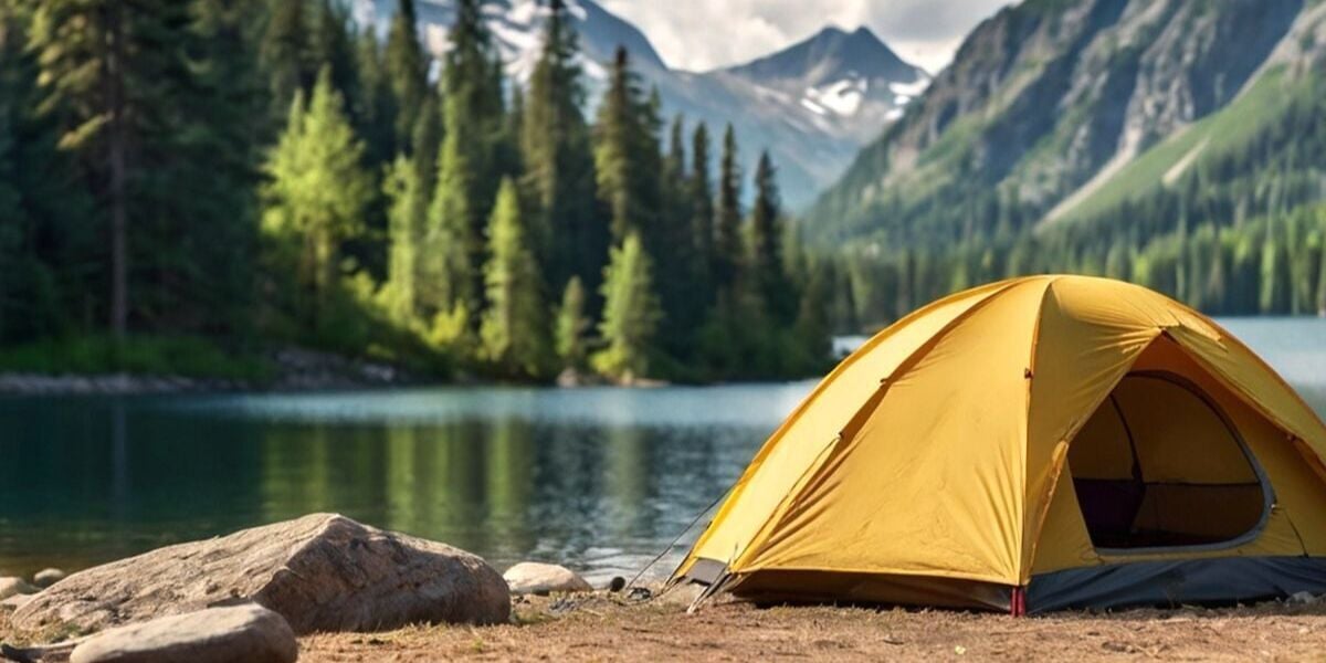 Outdoor: How to Stay Warm While Camping