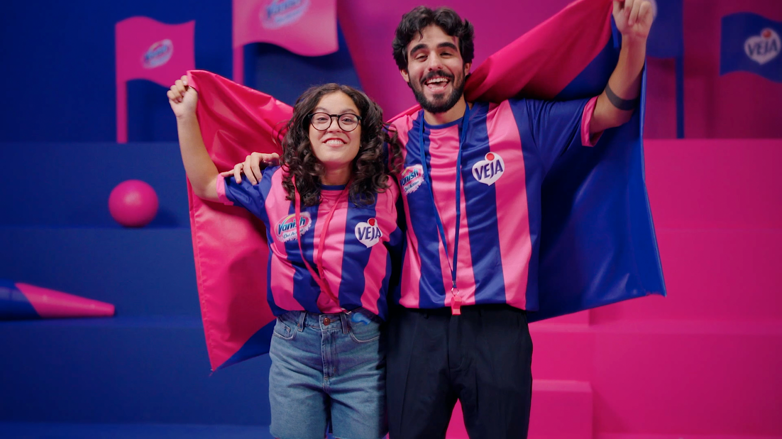 Como Veja e Vanish usam criadores para transformar rivalidade em engajamento