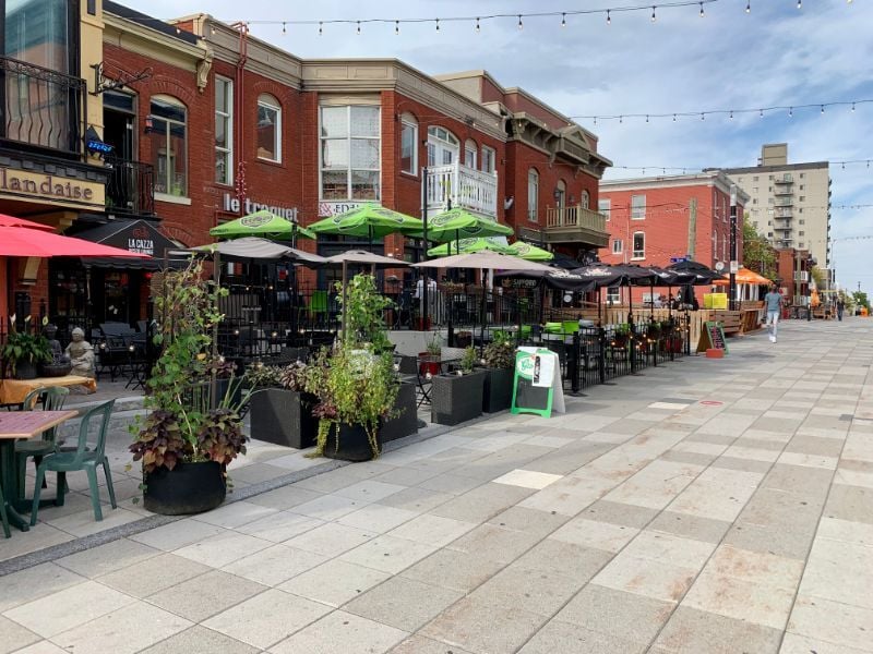 Piz’za-za is the family-friendly lunch spot on rue Laval