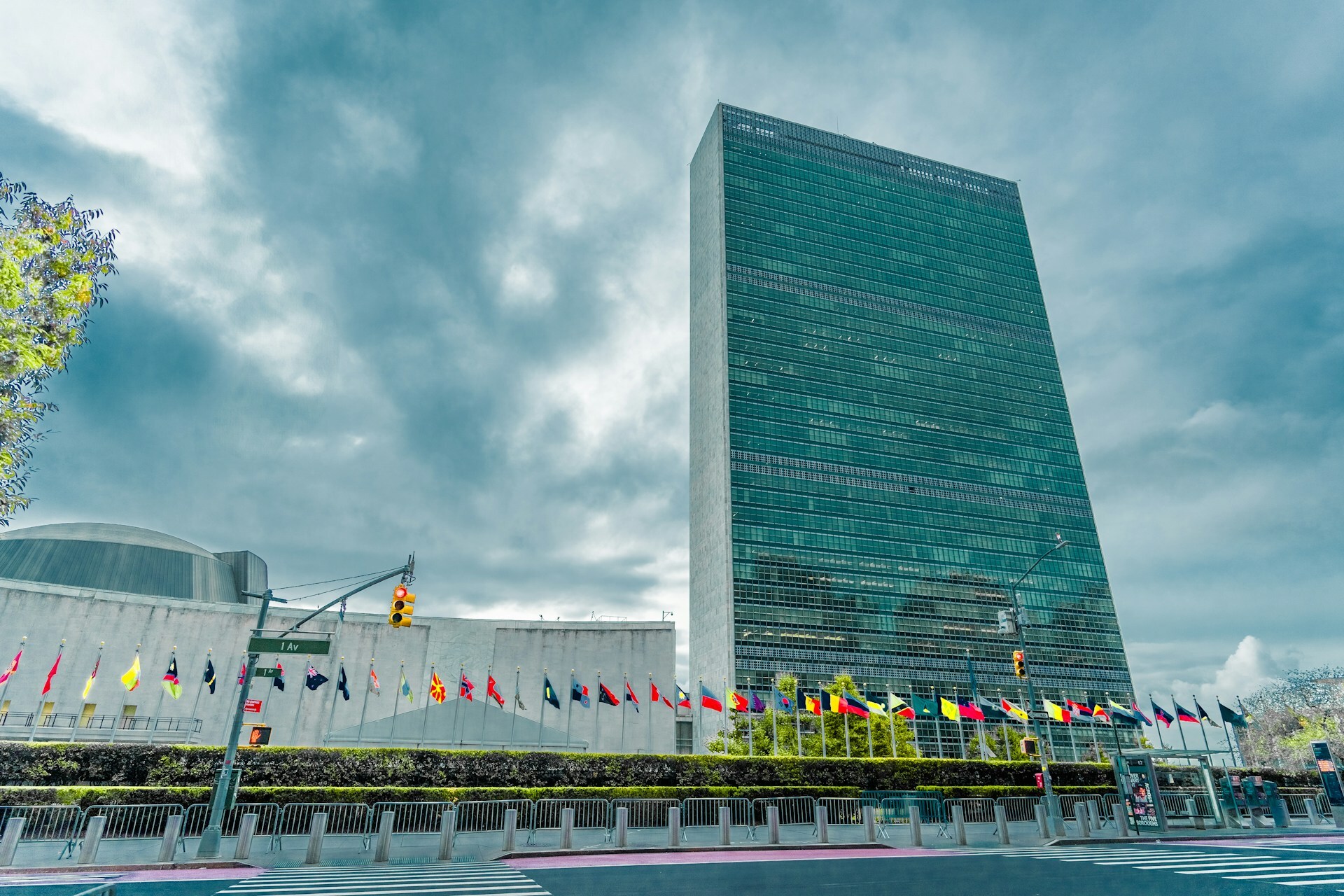 China Announces New Emissions Target, First Climate Hybrid Discovered & Other Top Stories From This Week