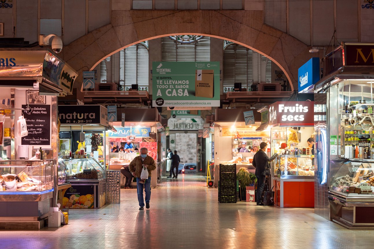 Early Morning at the Mercado Central