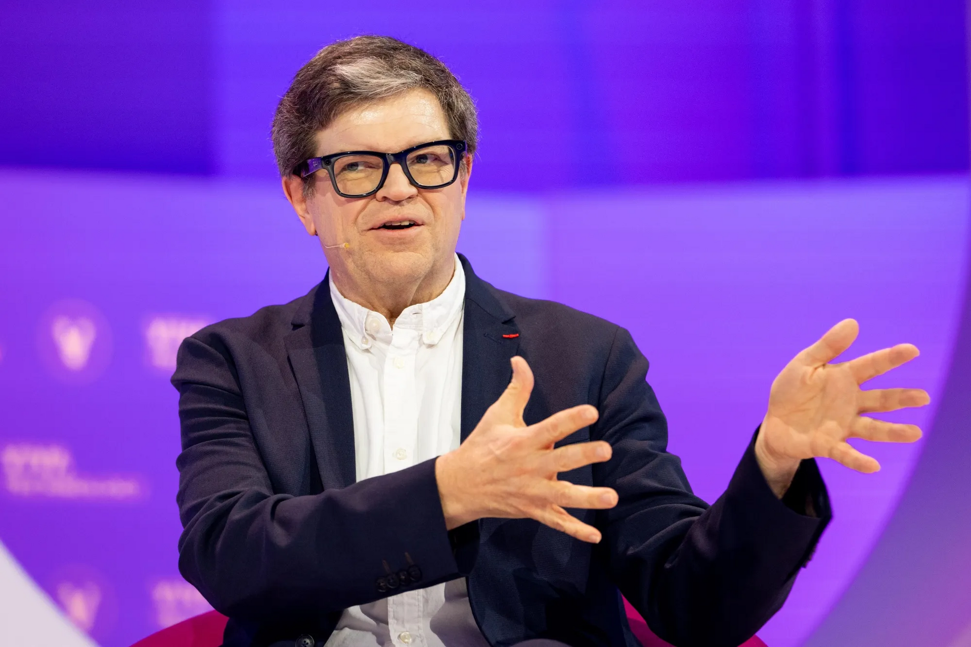 AI Pioneer Yann LeCun Leaves Meta to Launch $5 Billion "World Model" Startup Challenging LLM Dominance