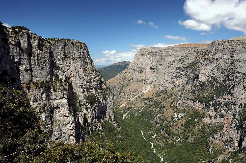 🌀Haunted Bridges, Epirus Secrets and Quantum Greece