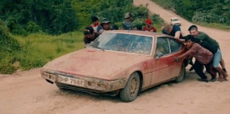 🚗 EV Incentives Ended — Demand Moved Fast