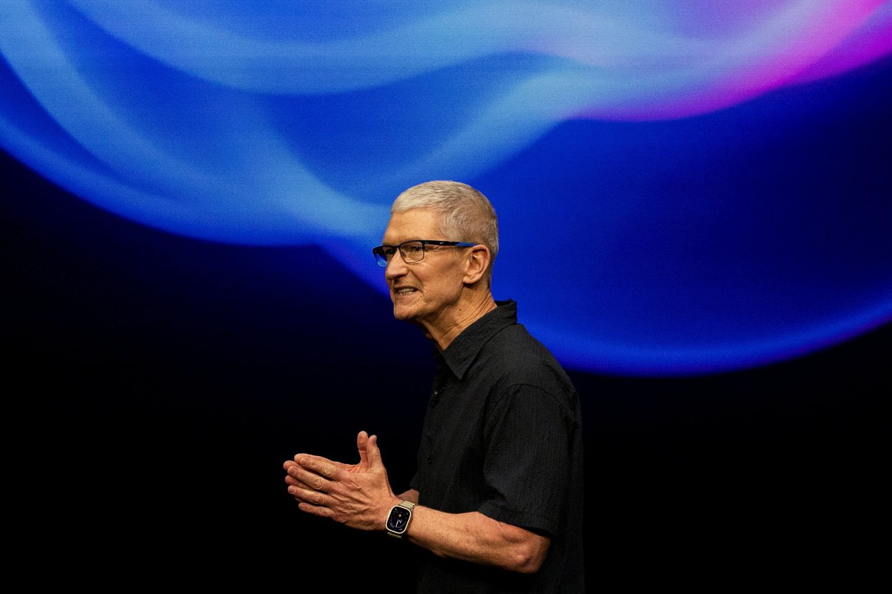 Tim Cook Gives Away His CEO Playbook