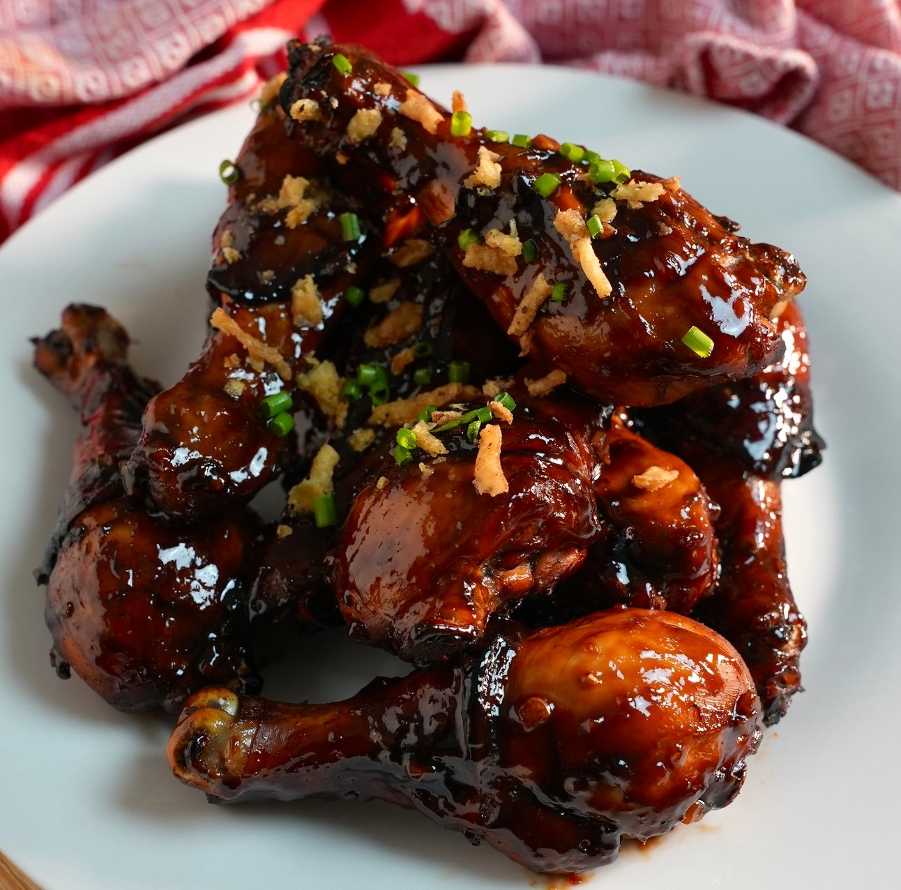 Balsamic Chili Glazed Chicken Drumsticks