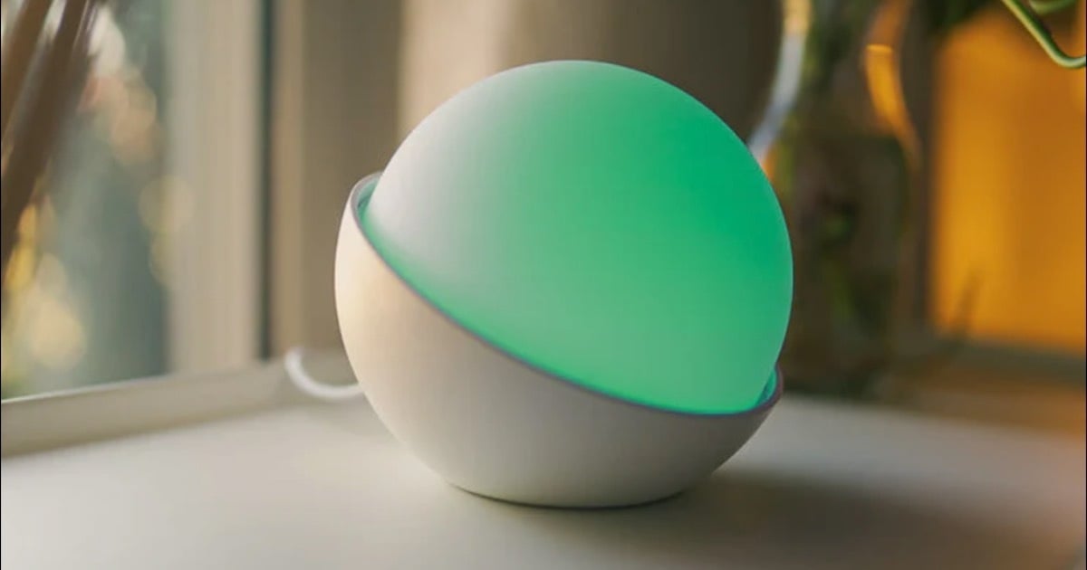 Glowcose: Why We Love This Color-Changing CGM Lamp