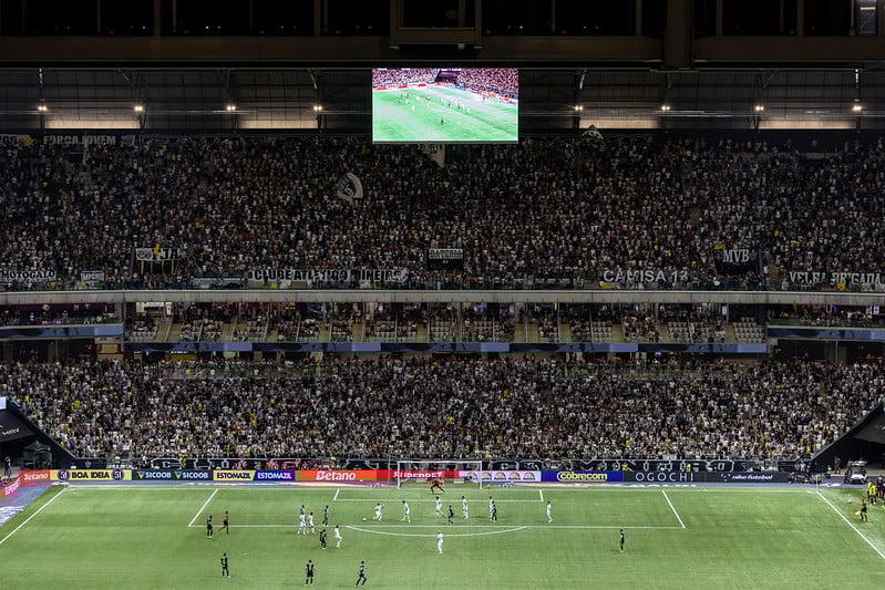 ⚽ Banco Master and... football?