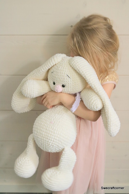 Big Eared Bunny - Premium PDF