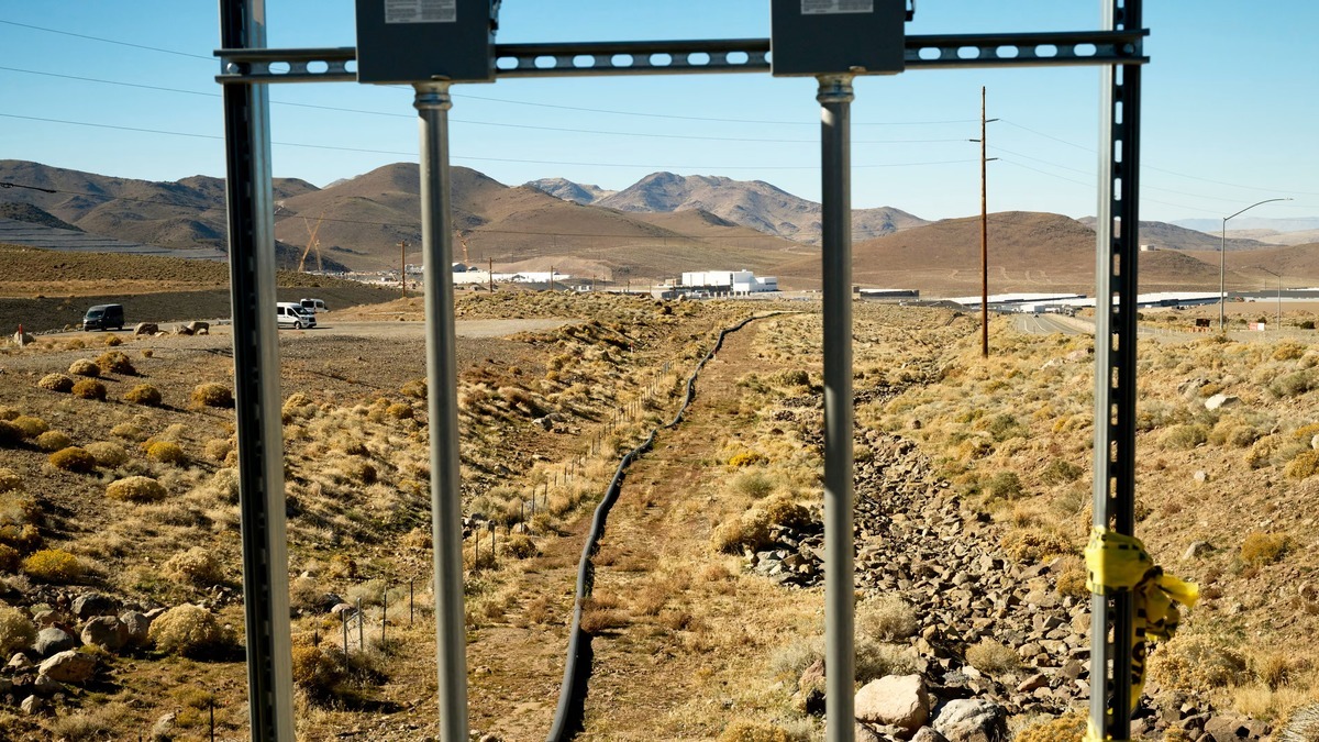 🧑‍🚀 AI Datacenter Boom, AWS Factories, Trainium vs NVIDIA