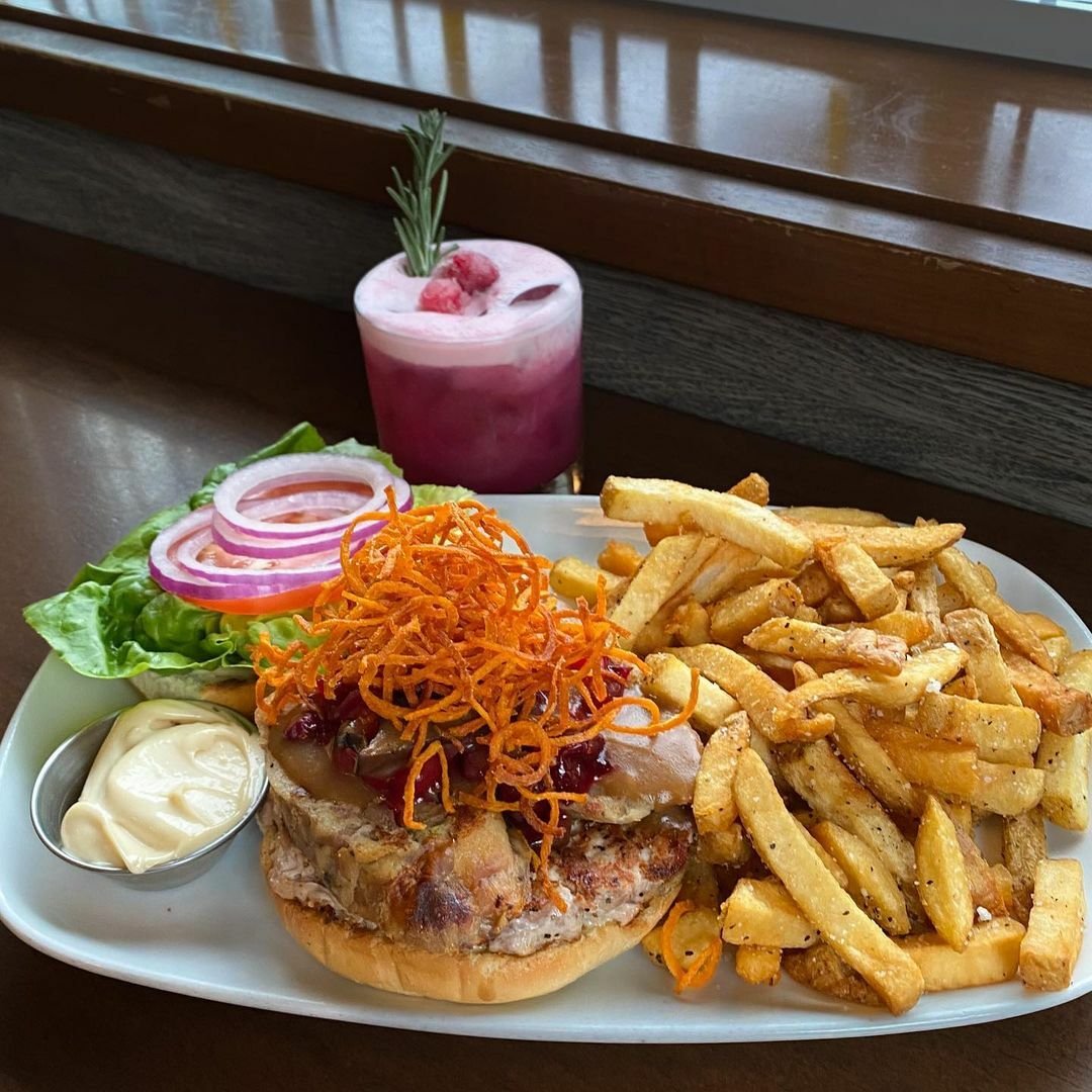 Winner Spotlight: Bin 4 Burger Lounge