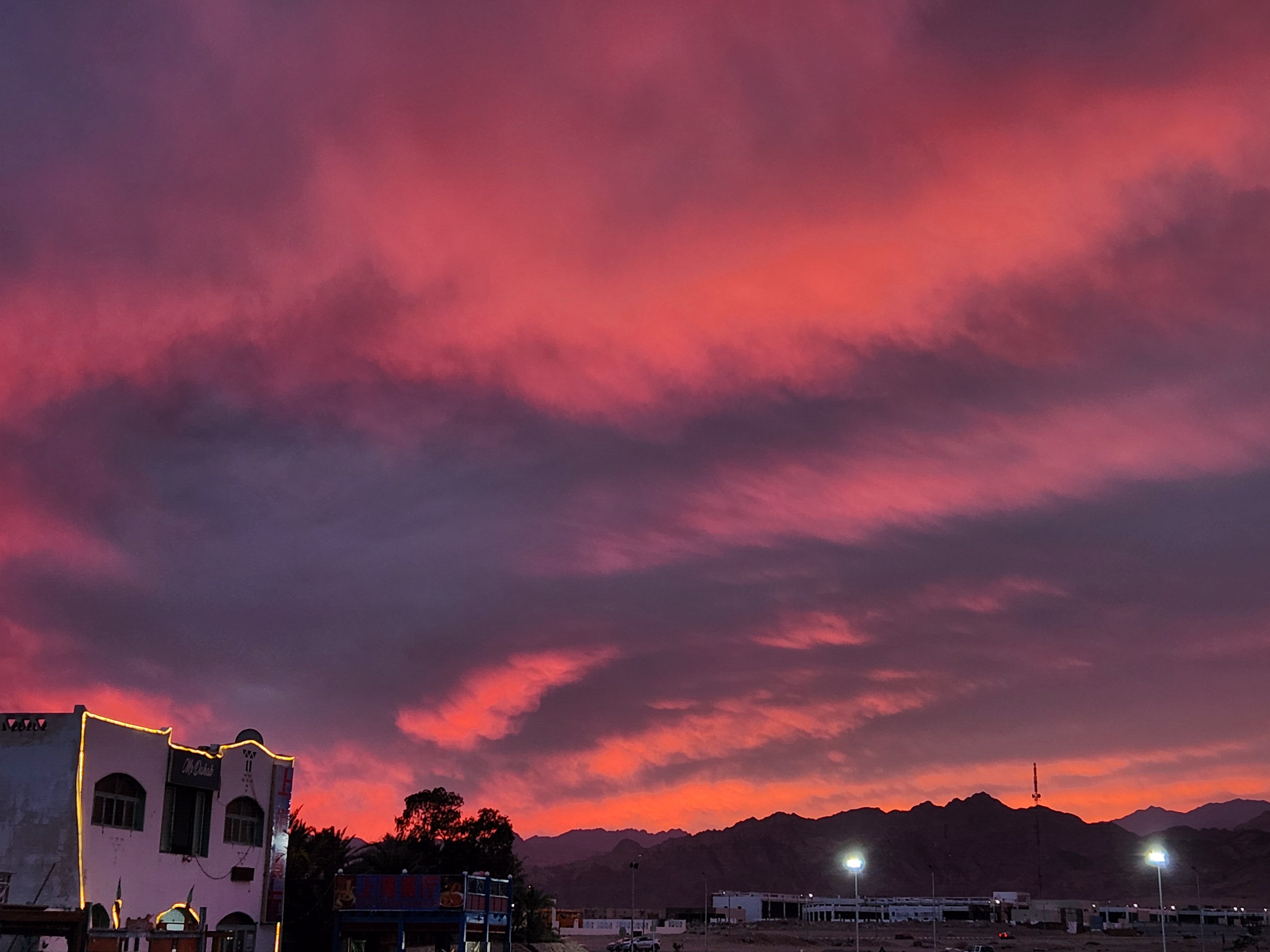 A Nubank in Abu Dhabi (TWIF - MENA 16/04)