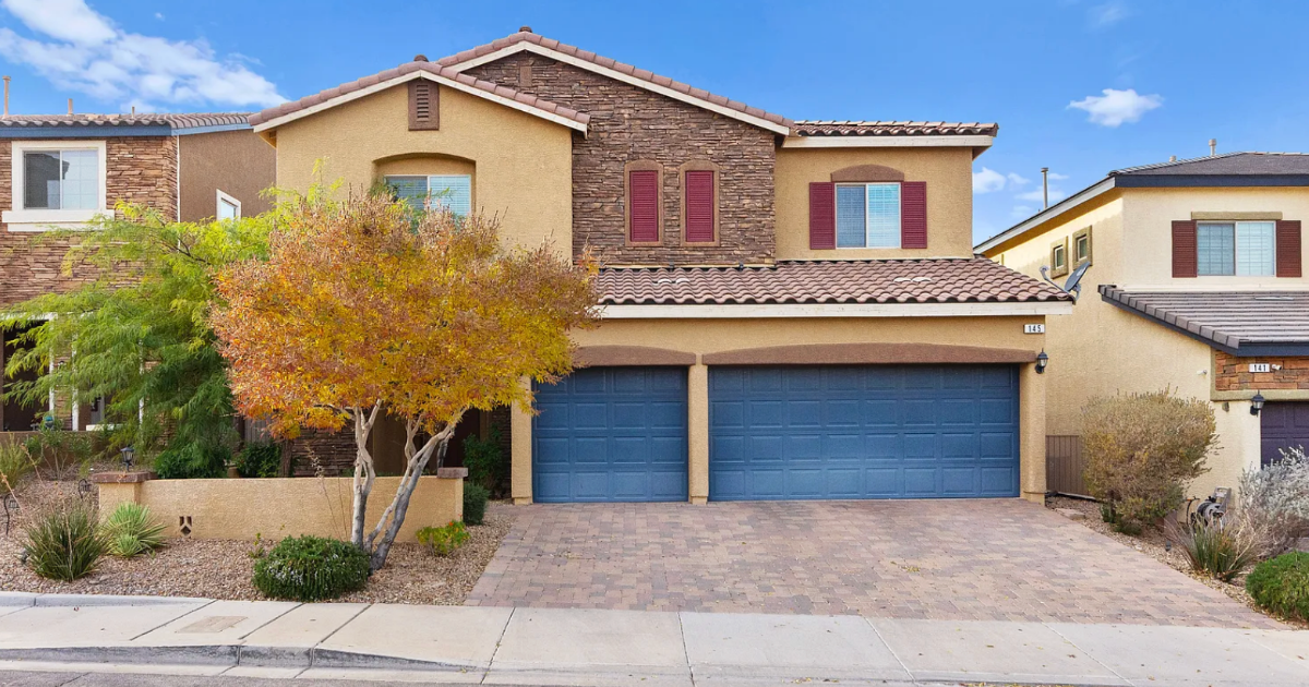 Upgraded Ease for $725K in Henderson's Hillside Haven