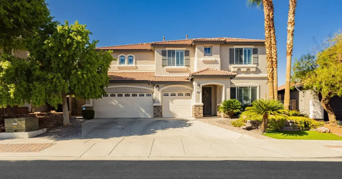 Mackenzie Creek Marvel: Custom 5-Bedroom Gem in Henderson with Pool & Personality