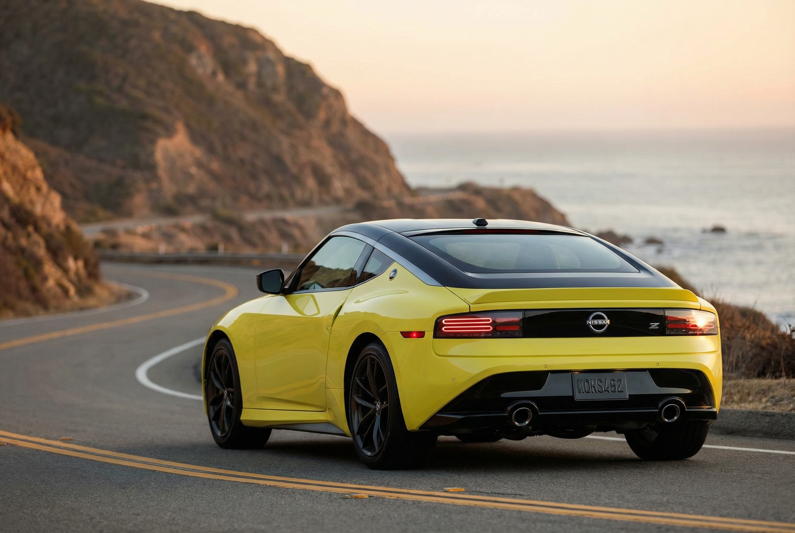 Chevy’s New V8 Corvette, the Manual Nissan Z, and Your Next Car Battery