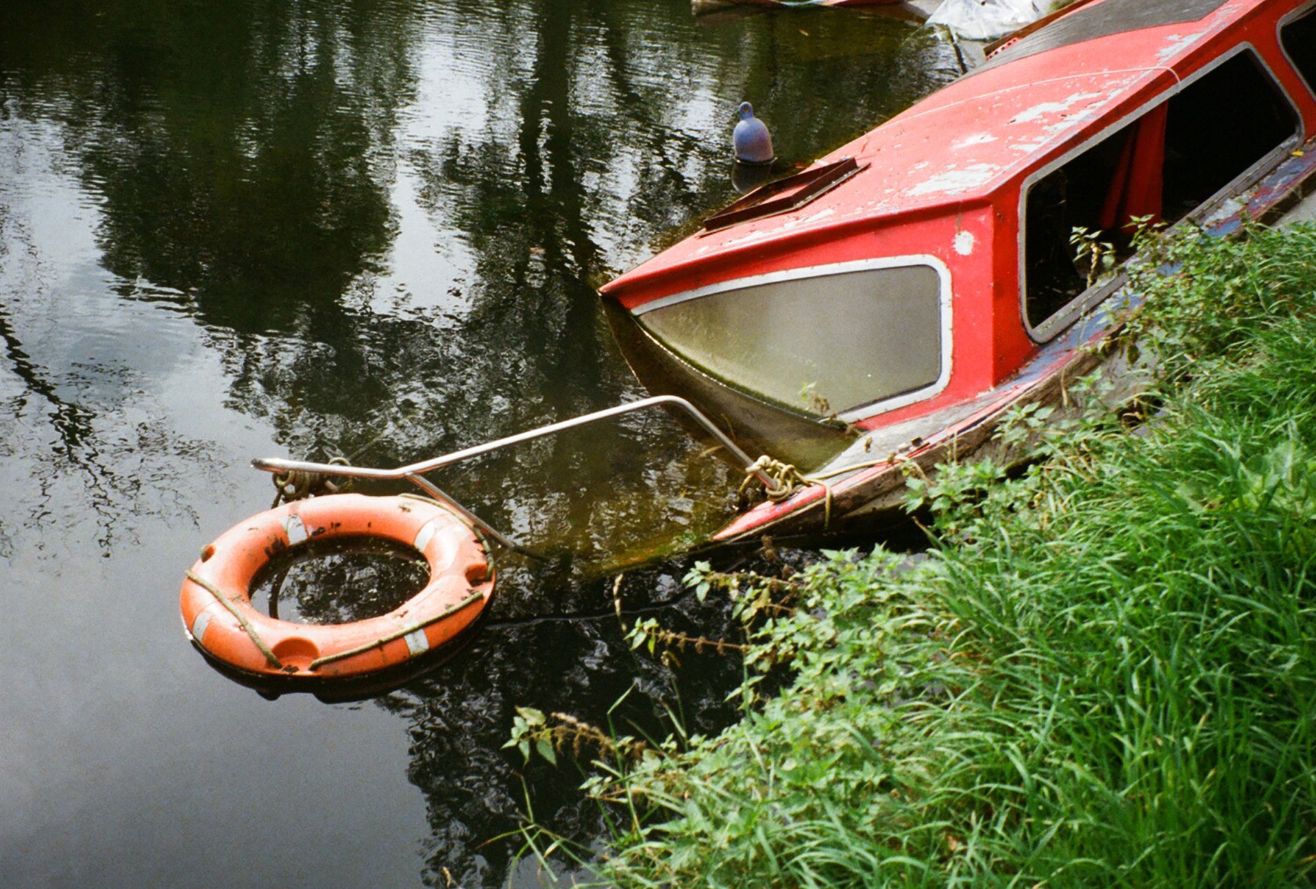 Roll Report #1: Yashica Microtec Zoom 90/Lomography CN400 (West London, October 2025)