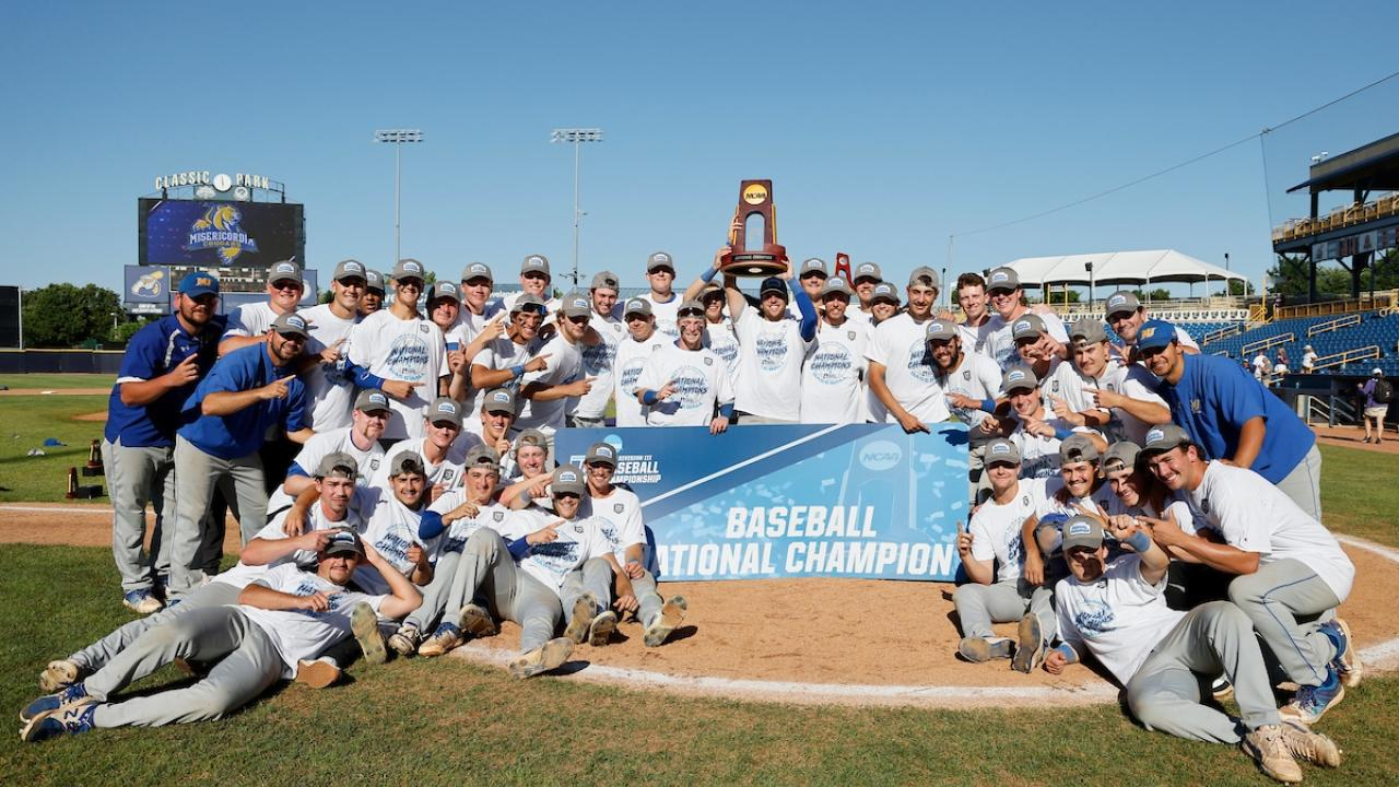Cougars Conquer DIII Baseball