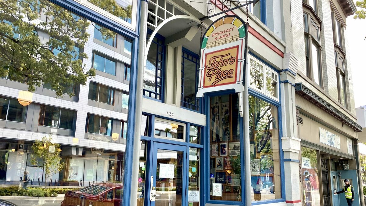 John’s Place, the oldest diner in Victoria