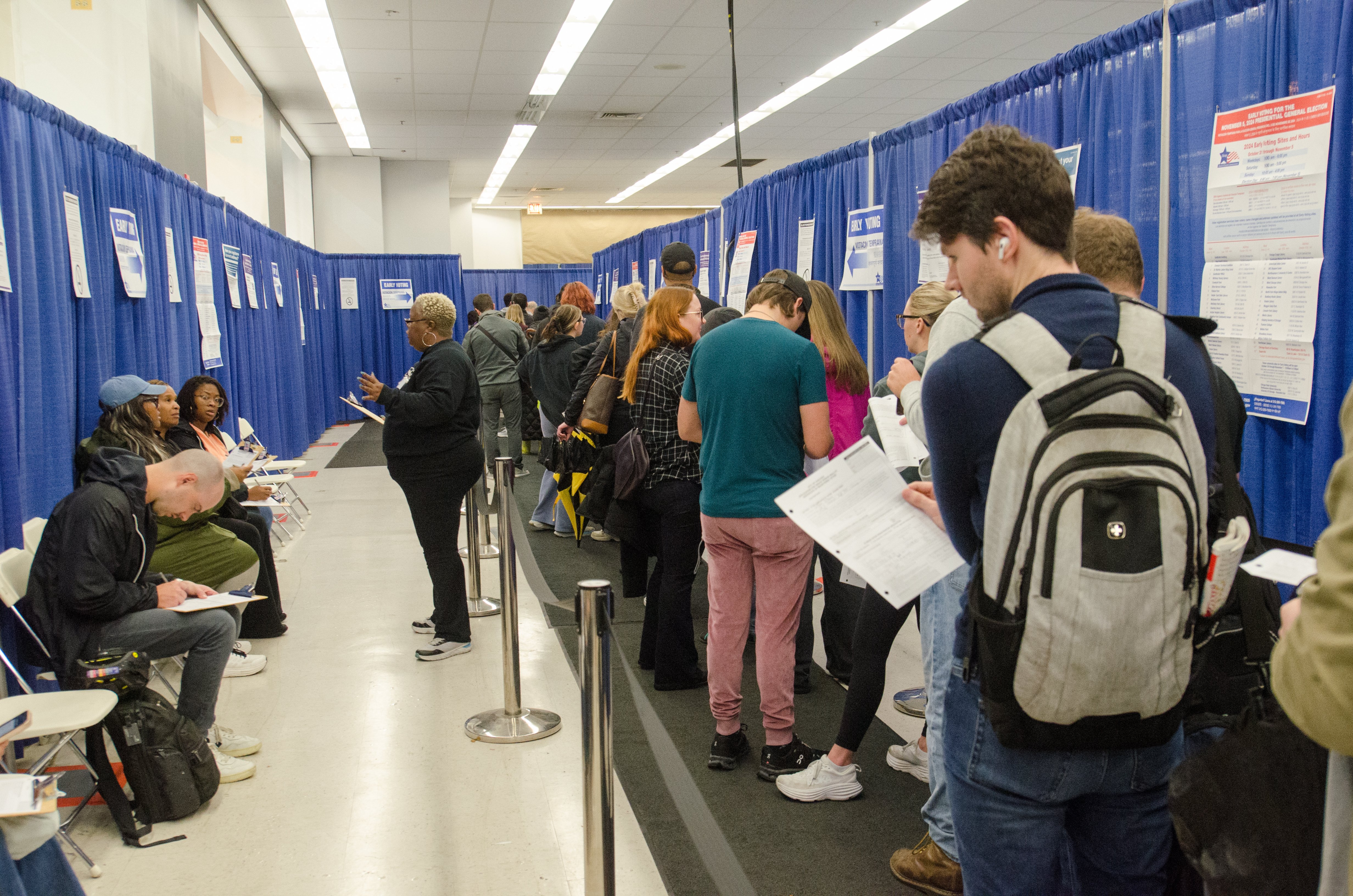 Chicago school board campaign cash starts pouring in