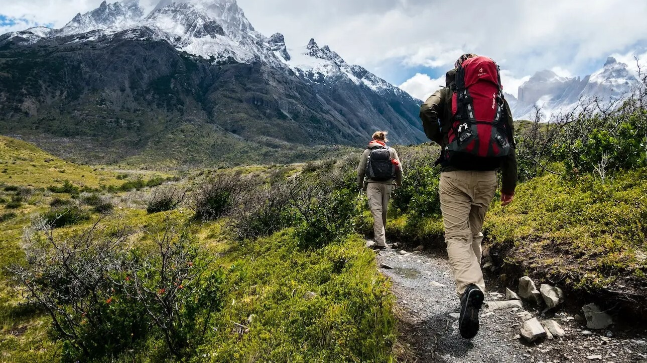 Stop Confusion Between Hiking And Trekking: 5 Main Differences