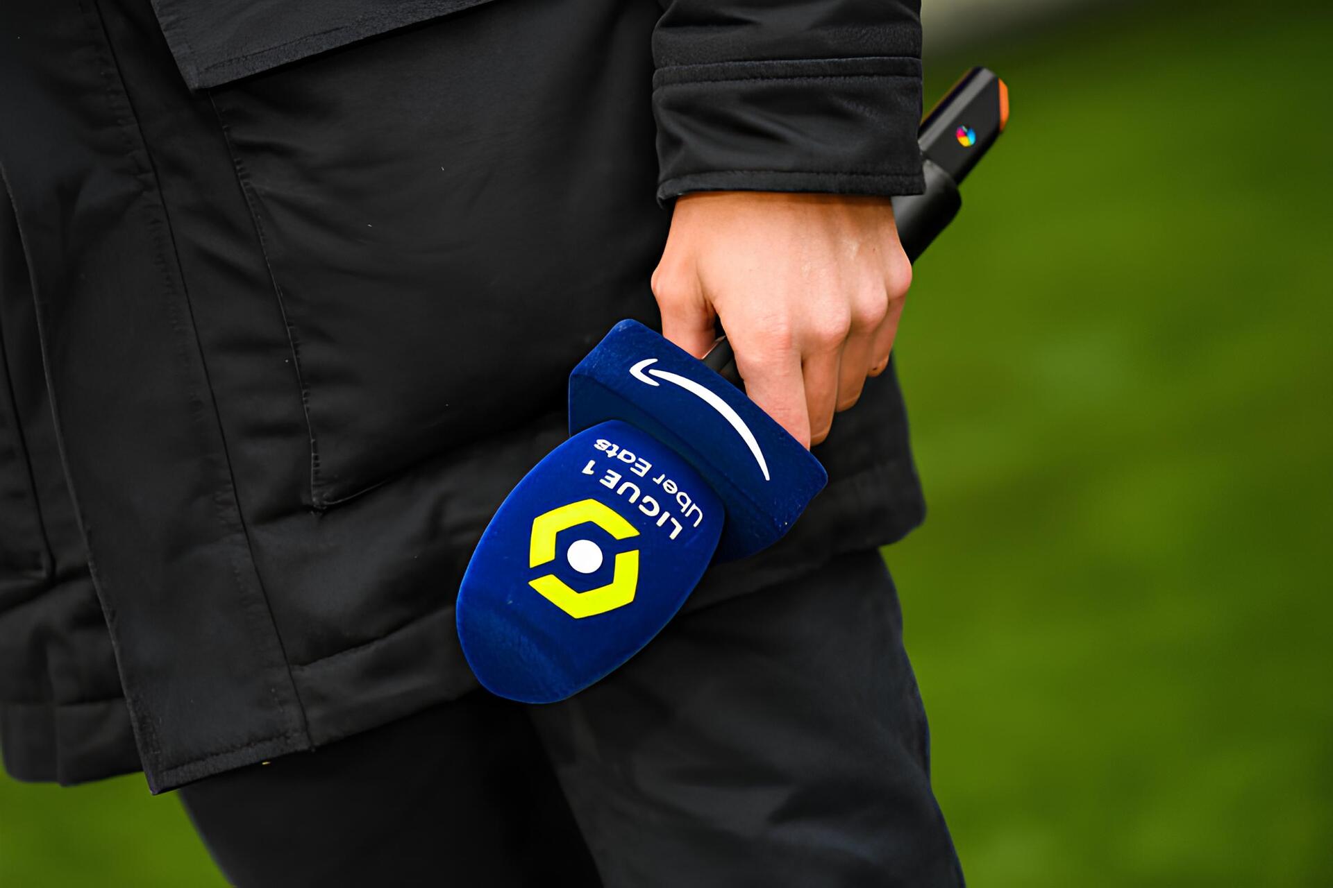 ☕ Amazon pourrait revenir en Ligue 1, l'UBB fait sa pub, 13 offres d'emploi, etc.