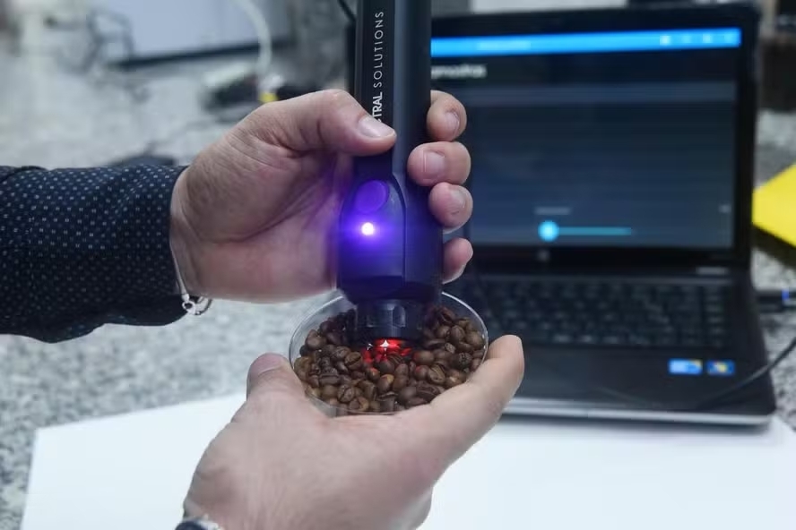 Embrapa cria impressão digital do café e usina usando IA pra aumentar ATR