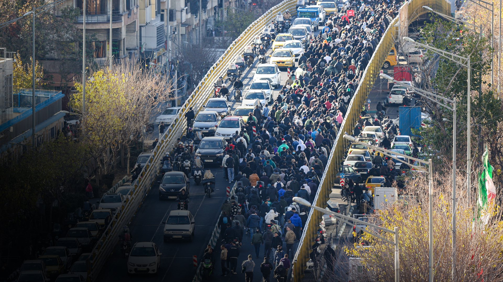Por trás dos protestos em massa no Irã — 5 coisas que você precisa saber
