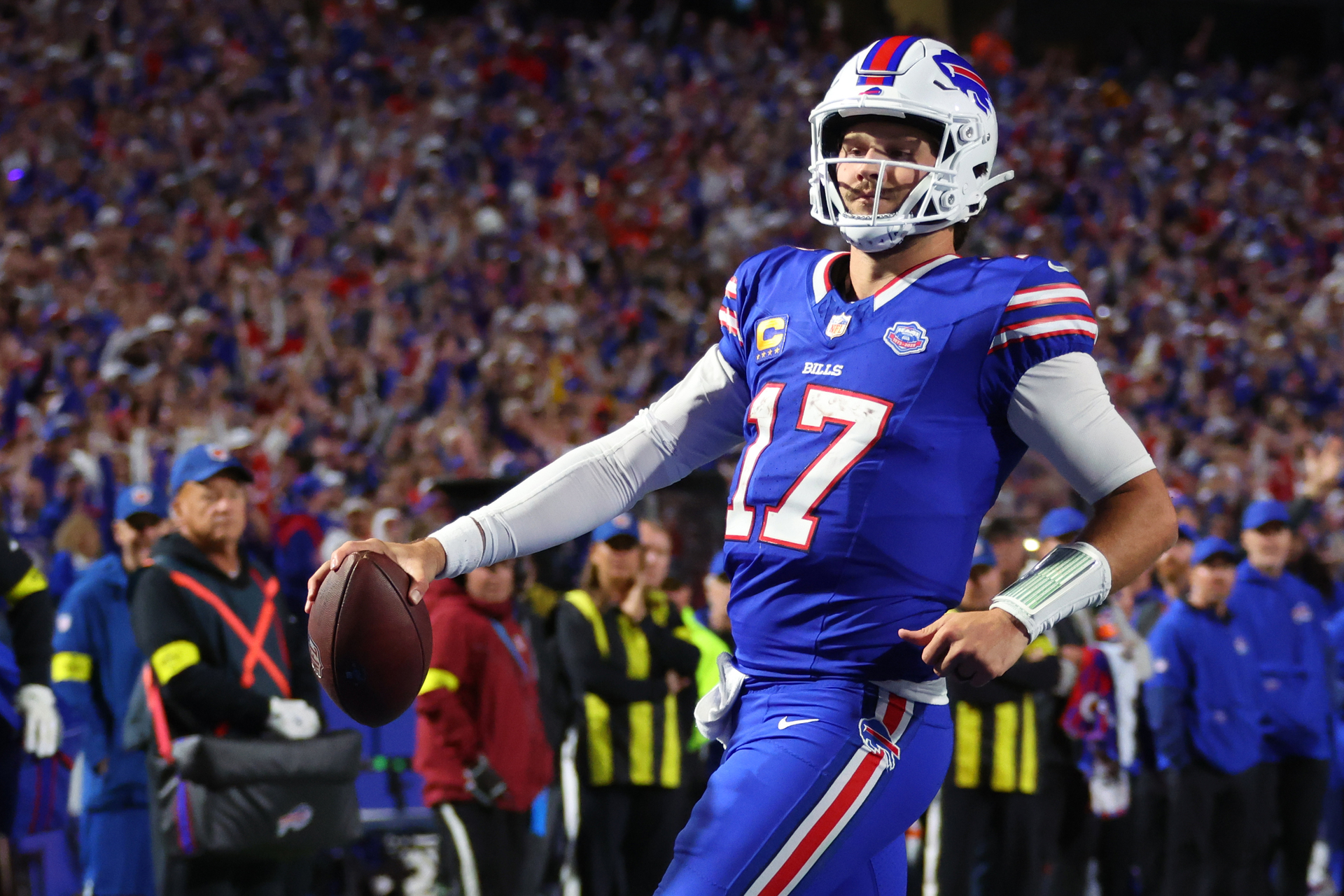 Bucs, Rams, Chiefs Top Week 6; Picks and Prop for 2 MNF Games Tonight