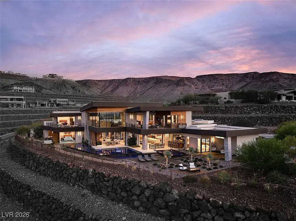 Luxury Redefined: 6 Vista Crescent Ct Elevates Desert Living in Ascaya