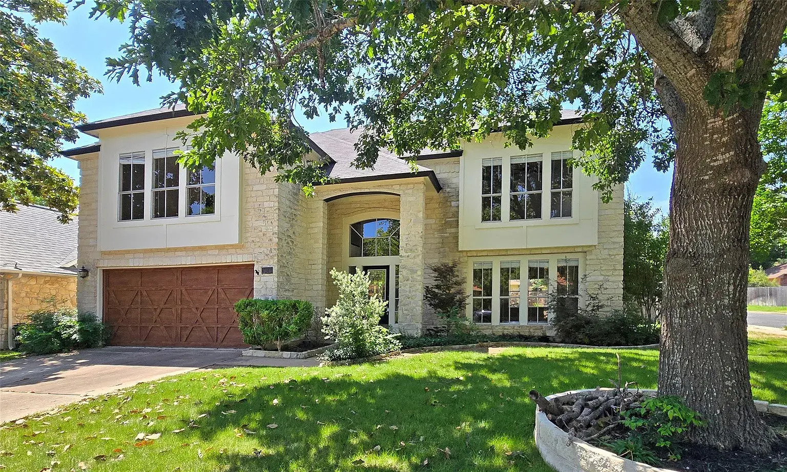 Updated Cedar Park home with no HOA and a covered patio