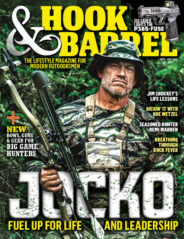 👀 EXCLUSIVE VIP Sneak Peek of our September/October Issue ⌚ 