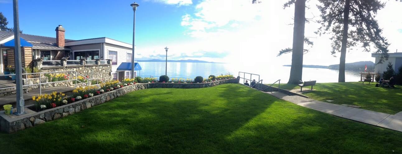 Cordova Bay’s Beach House closes, owner retires