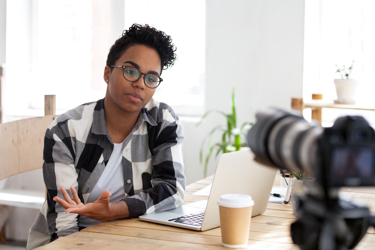 Apple Plays Nice 📱