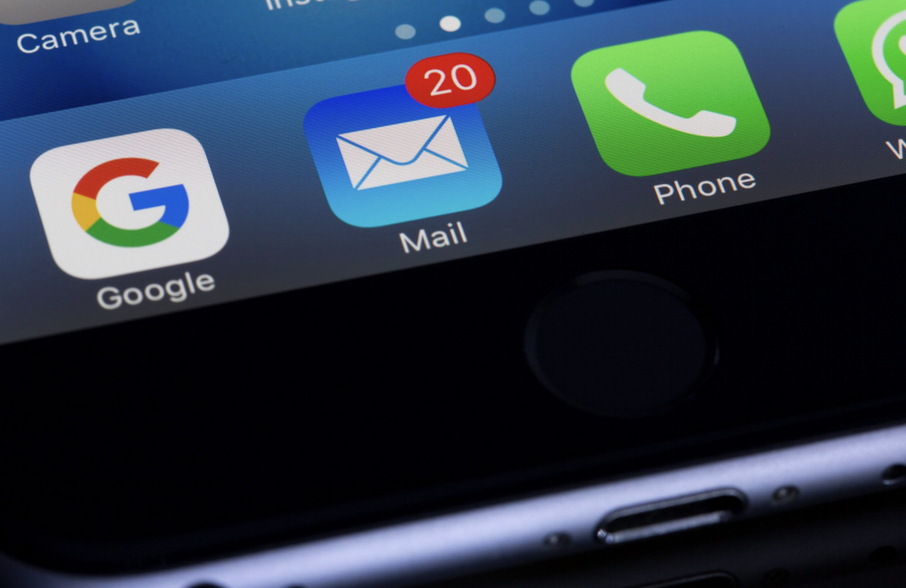 3 Types of Touchbase Emails and When to Use Them