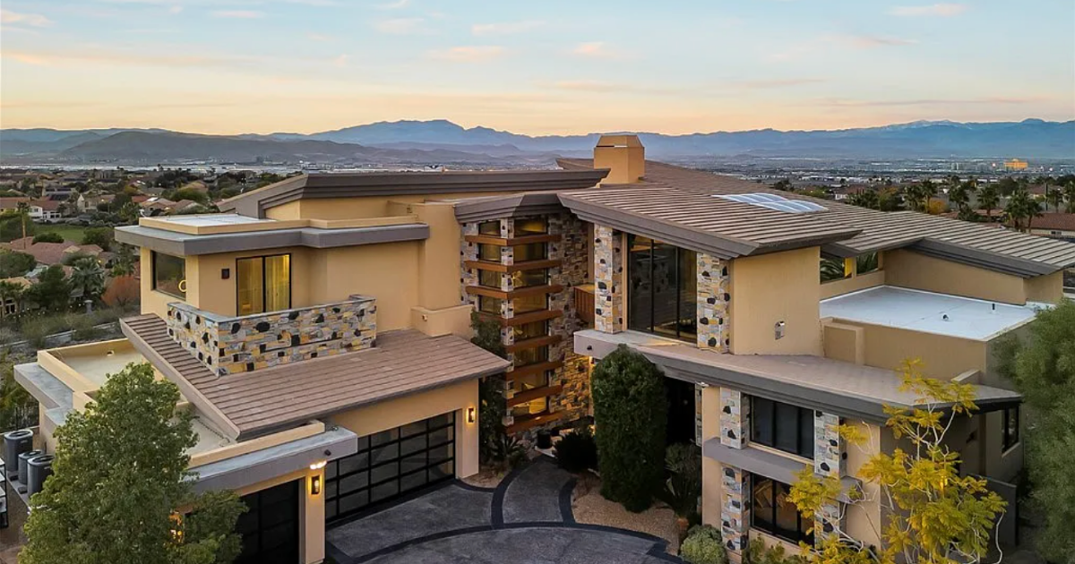 Modern Marvel for $4.2M in Seven Hills, Henderson