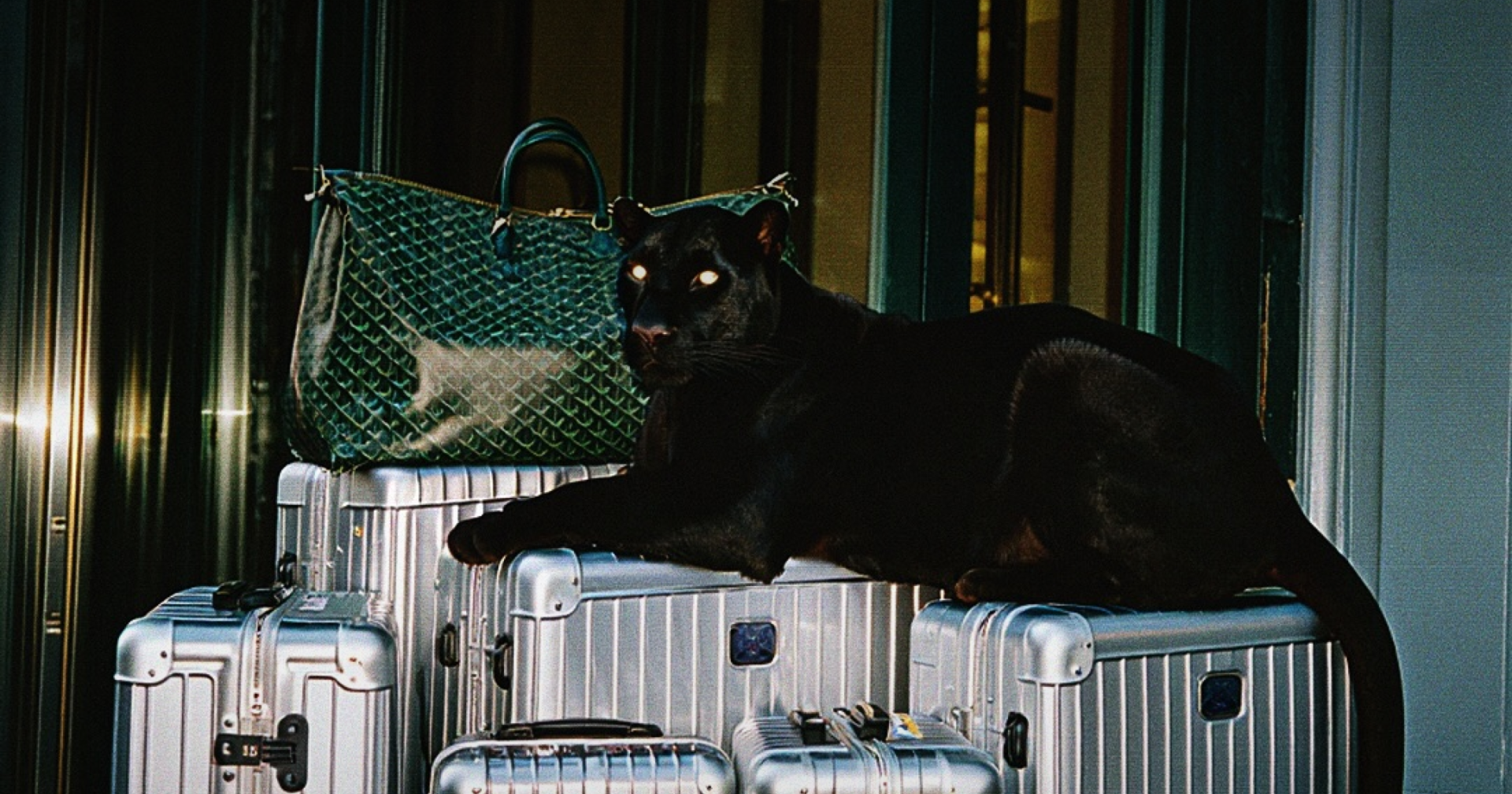 Flavour: 015 - Nothing Matches on the Surface