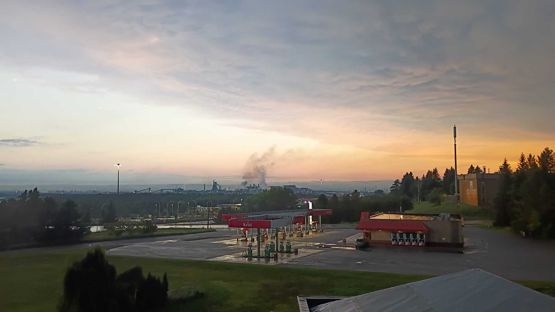 The Sunrise That Came in Flashes