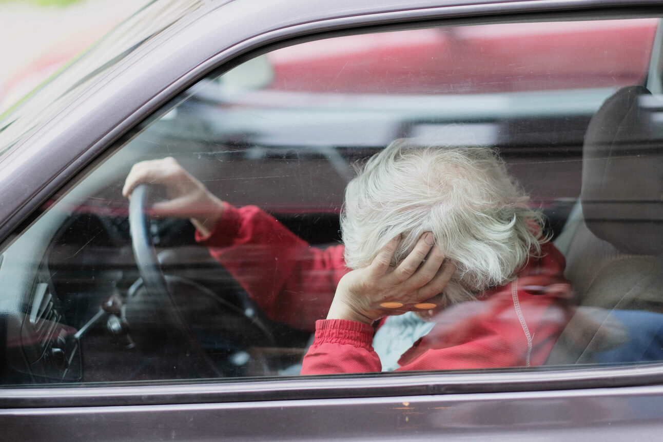 Should the Elderly Retest to Hold a Driver’s License?