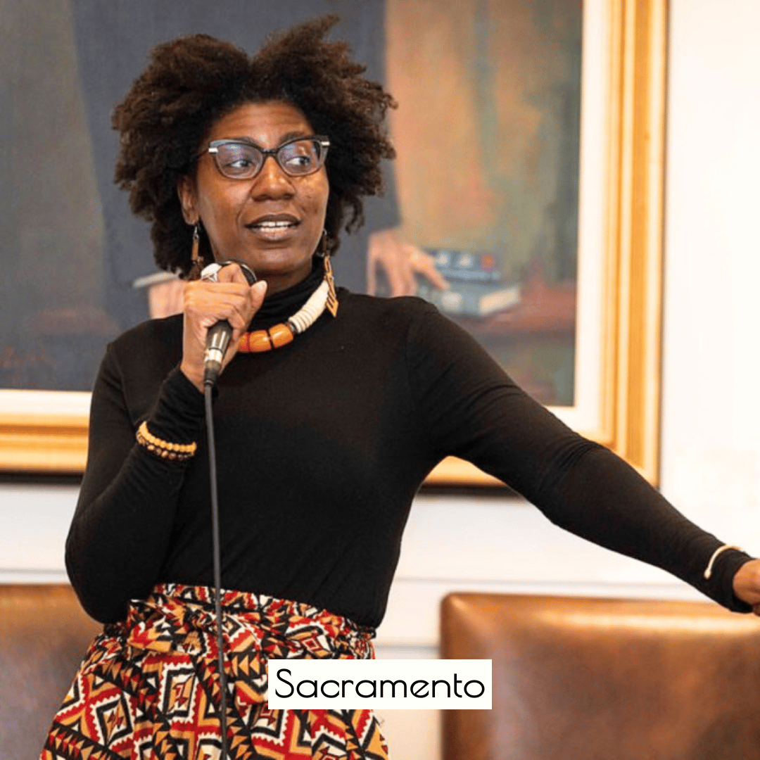 I took a photo walk a couple of days ago. I didn’t bring home too many photos. This view caught my eye despite its randomness. I was happy to found a place where there was just one color in the frame :)