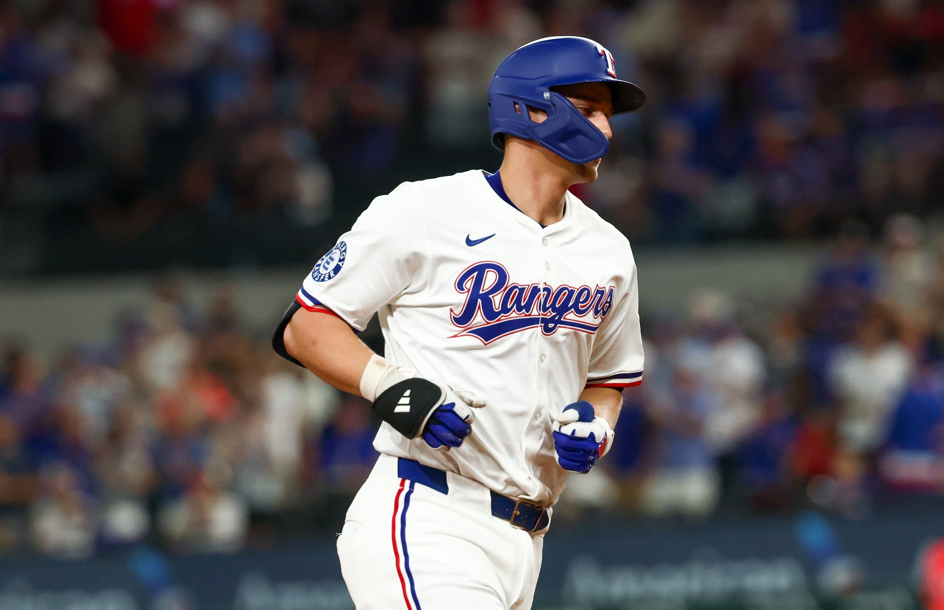 Are the Rangers trading Corey Seager?